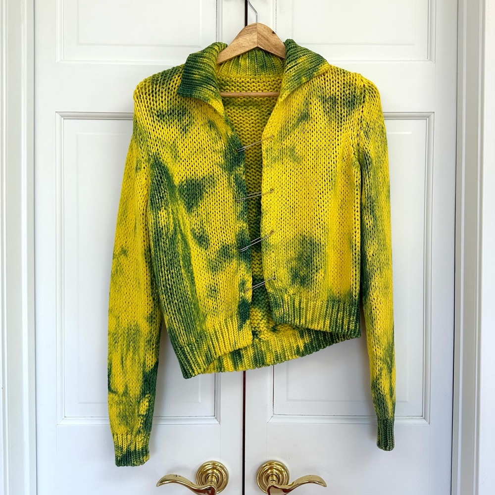 GUIZIO Yellow and Green Tie Dye Safety Pin Sweater